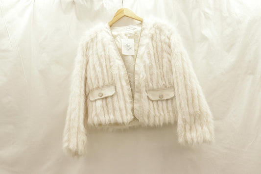 Fur coat.